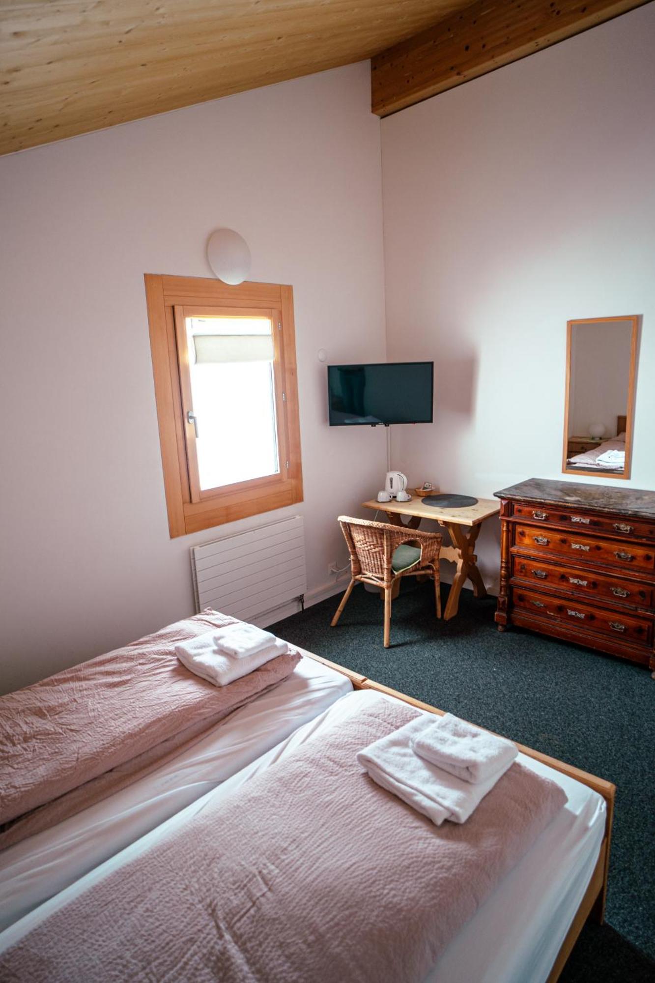 Hotel Ospizio La Veduta à Bivio Extérieur photo